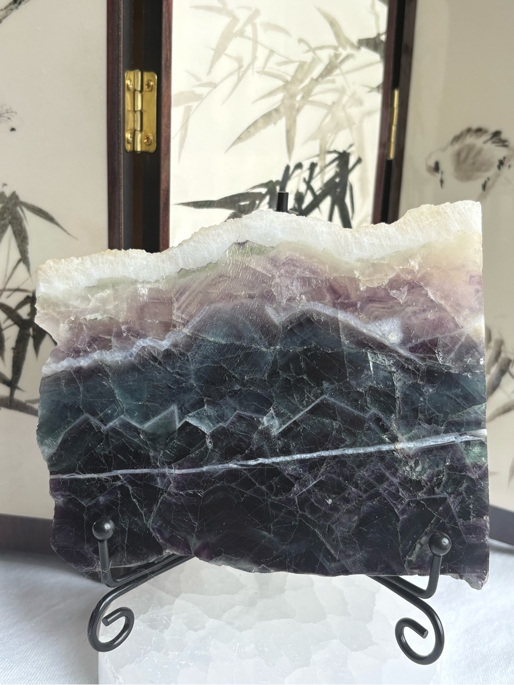 Fluorite slab with stand